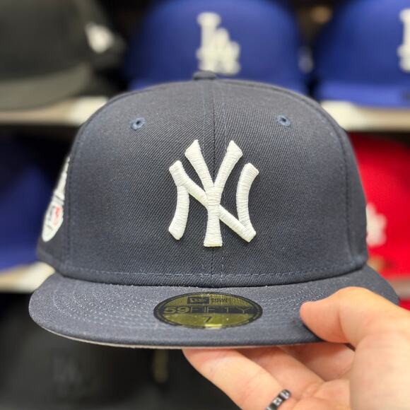 New Era New York Yankees Navy/White 59FIFTY Fitted Hat | Size 7 3/8 - Picture 2 of 4
